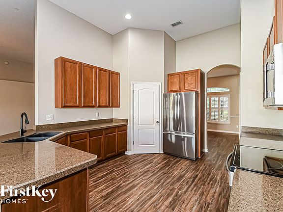 5th image of 3470 Worthington Oaks Dr