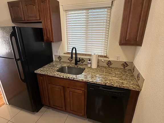 3rd image of 5907 E 14th Ave #5907