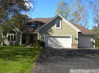 2650 Acorn Rd, Chaska, MN 55318