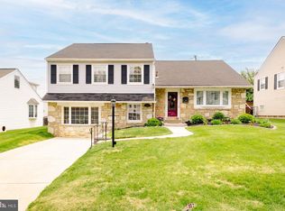 2809 Hargrave St, Philadelphia, PA 19136