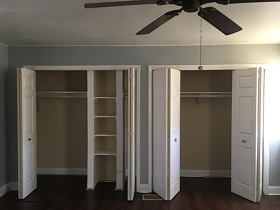 Upstairs main bedroom-2