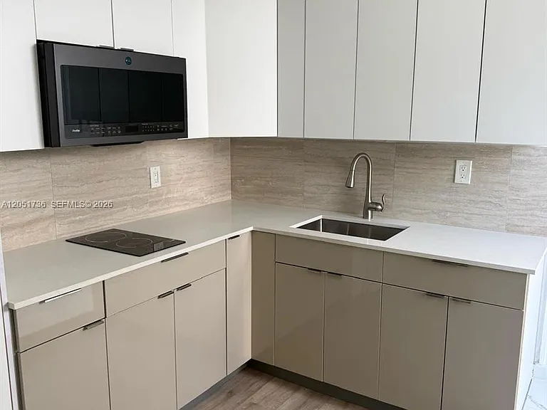 8600 NW 21st St #1 — Photo 2
