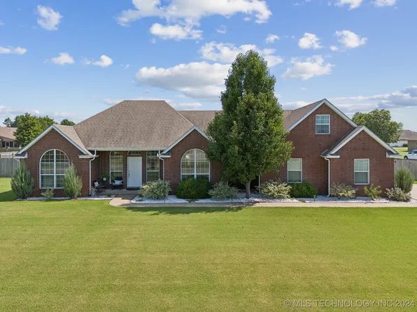 807 SW 19th St, Wagoner, OK 74467