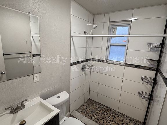 4th image of 1245 W 30th St APT 4
