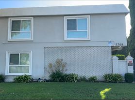 5708 Woodman Ave, Van Nuys, CA