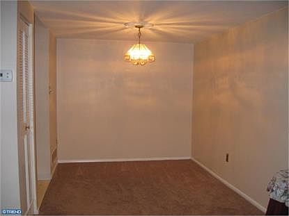 5th image of 2042 Harbour Dr