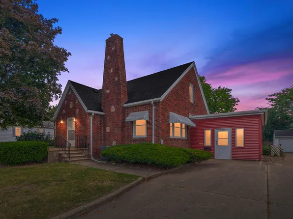 1209 Napier Ave, Saint Joseph, MI 49085