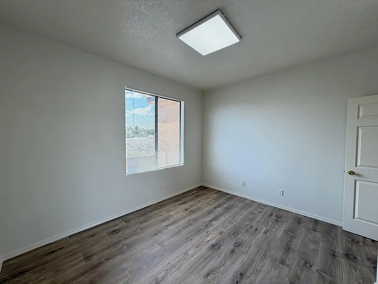 1105 Meadowlark Way SE #C — Photo 28