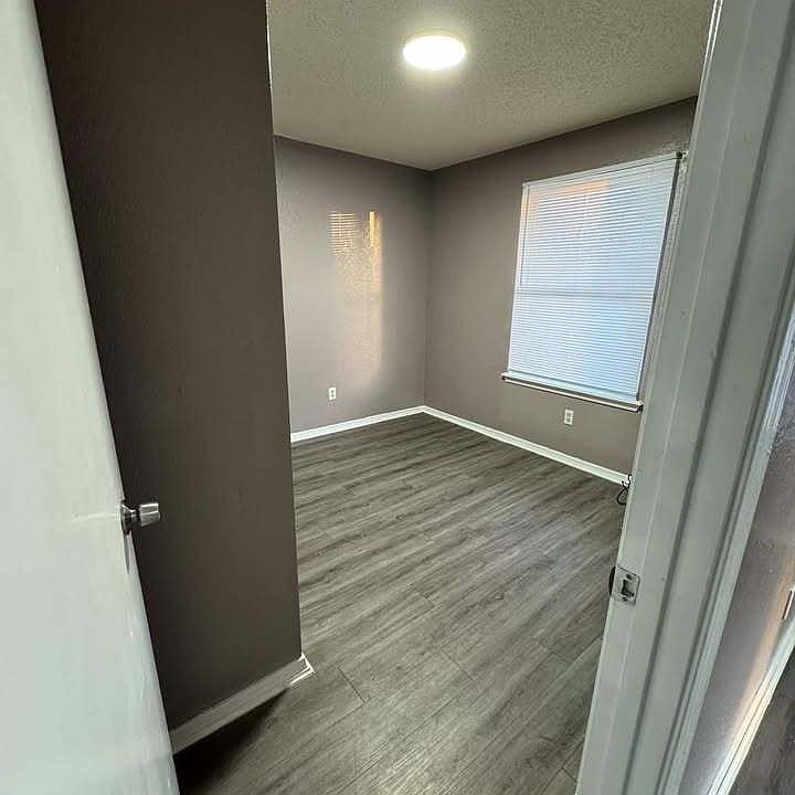 1st image of 3509 N Nesbitt Ave #15489653