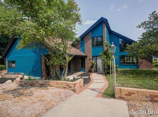 6976 Weller Dr NE, Rockford, MI 49341