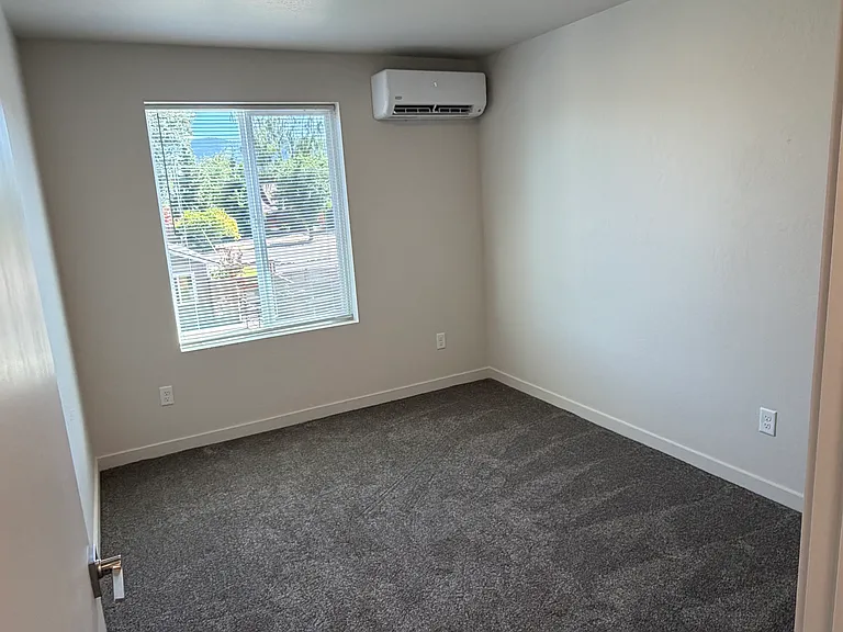 2024 Sunset Dr #5 — Photo 18