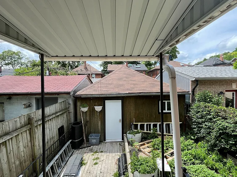 416 Christie St #1 — Photo 10