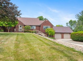 119 Ridgeview Dr, Aliquippa, PA 15001