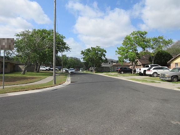 5th image of 5326 Seguin Dr