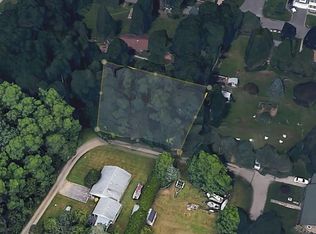 640 Cove Cir, Greenport, NY 11944