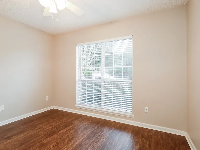 1433 Starboard Ct — Photo 10
