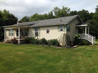 21 N Apple St, Delano, PA 18214