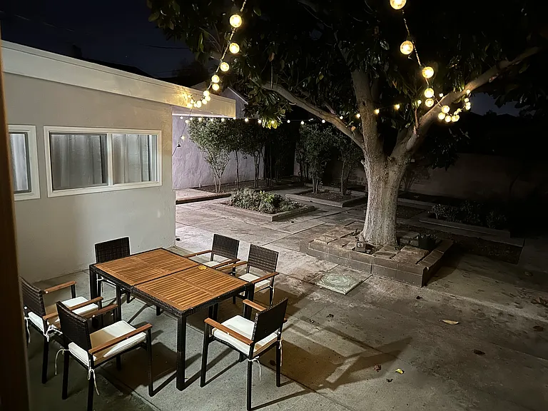 9234 Mills Ave — Photo 13