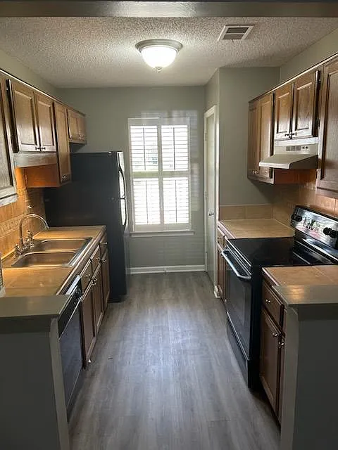5512 Ginners Dr — Photo 3