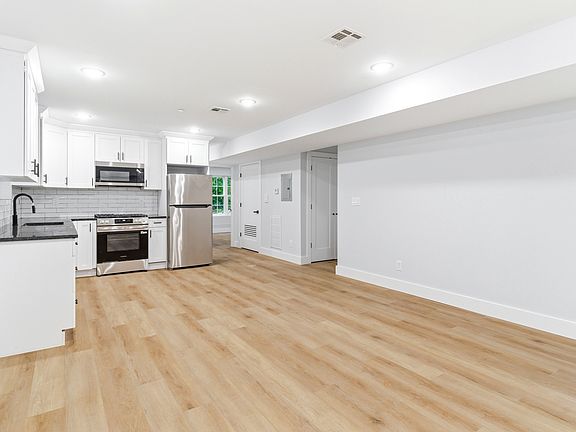 2nd image of 129 Mount Pleasant Ave #1