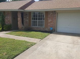 7722 Parker Rd, Houston, TX 77016