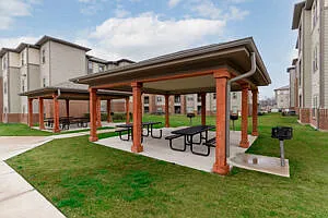Hutchins Gateway Apartments — Photo 6