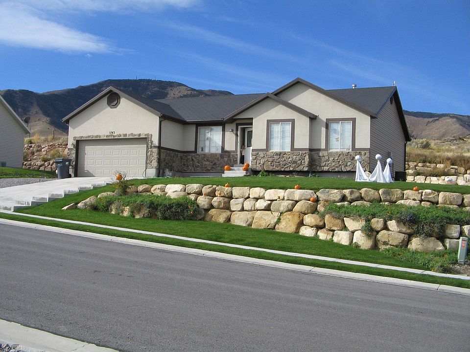 1st image of 3743 S Sunrise Dr