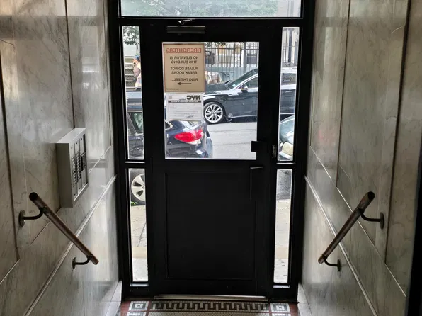 924 Summit Ave APT 1B, Bronx, NY 10452
