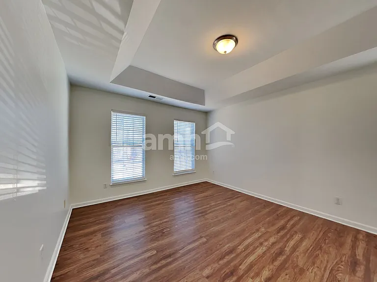 11405 Hawk Roost Ct — Photo 10