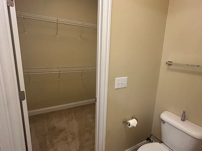 182 Pavilion Dr — Photo 17