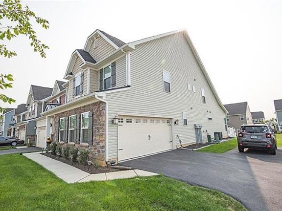 3rd image of 2215 Cook Dr