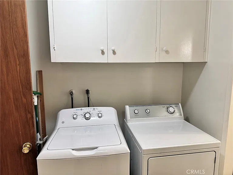 509 California Dr — Photo 27