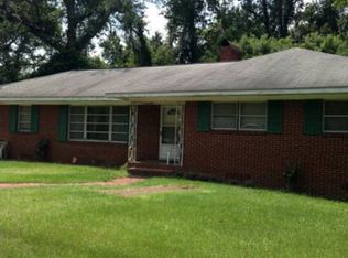 221 Scruggs St, Waycross, GA 31501