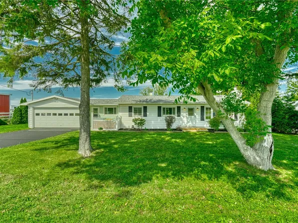 4650 Emerson Rd, Canandaigua, NY 14424