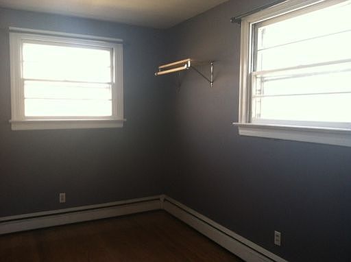 3rd image of 3128 Floyd Ave Unit 2