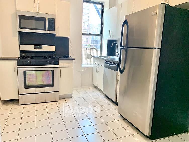 1st image of 1841 1st Ave #4E