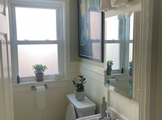 33 S Ridge Ave, Arlington Heights, IL 60005