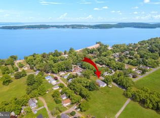 24 4th Ave, Earleville, MD 21919