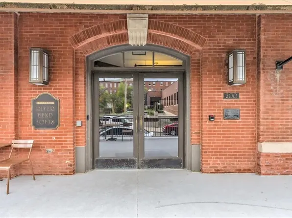 200 Main St APT 211, Kansas City, MO 64105