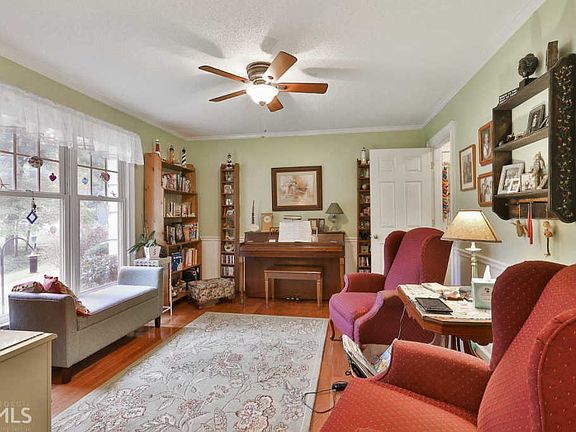 5th image of 535 Mapledale Trl