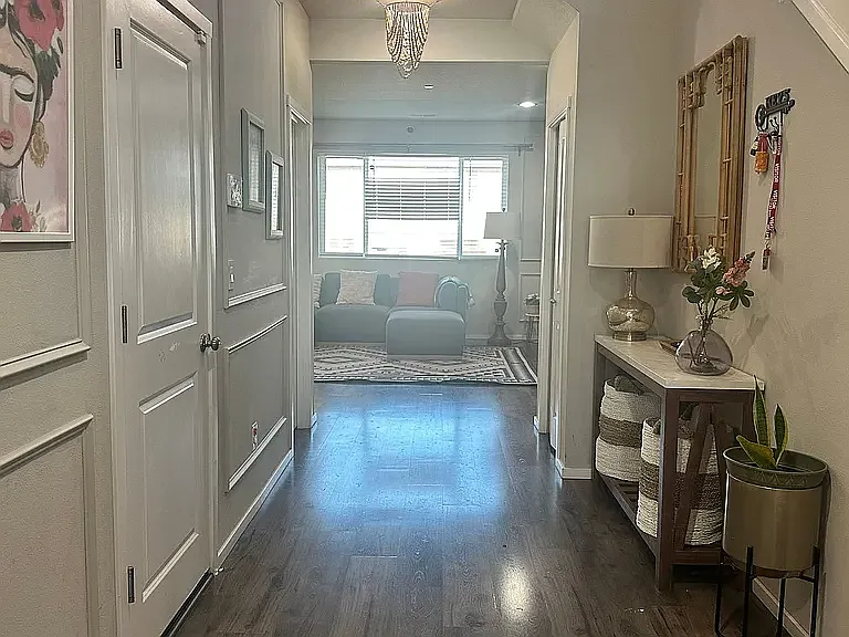 3648 NE Quince Way — Photo 3