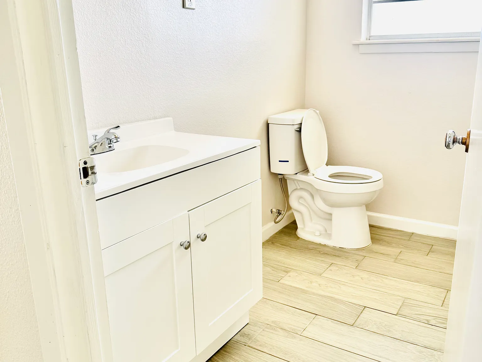 3712 Springbrook Dr — Photo 2