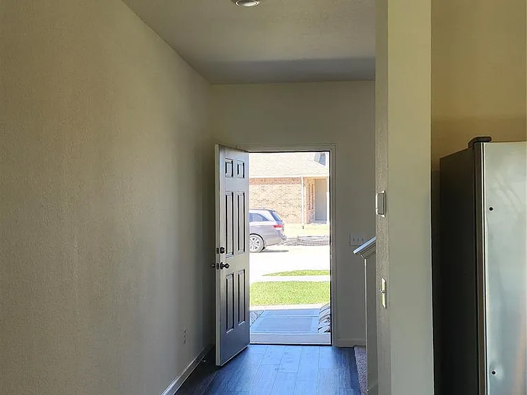 27215 Blue Pool Dr — Photo 7