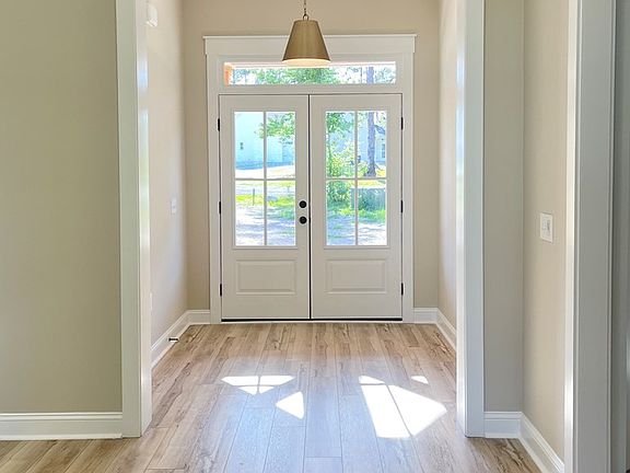 2nd image of 1749 Baymeadows Dr W