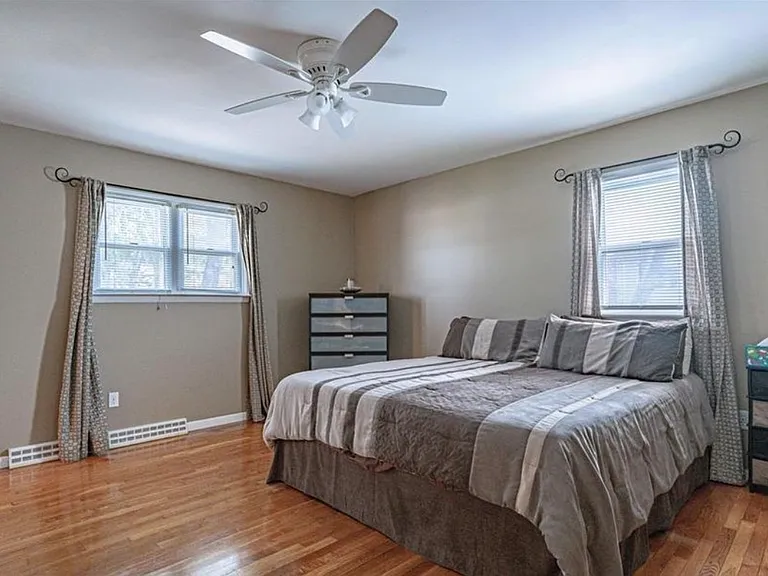 5727 Greens Dr — Photo 13