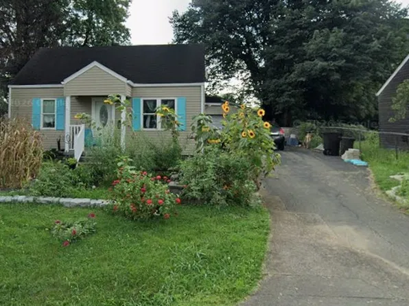 813 Bartley Ave, Bardstown, KY 40004