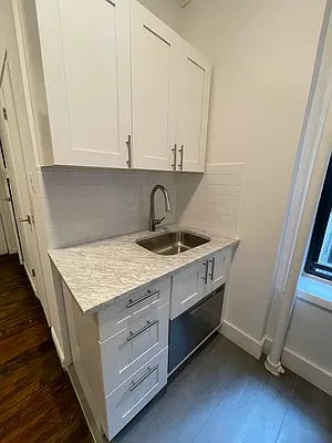 Rented by Compass | media 32