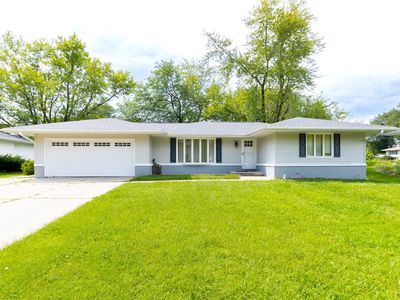 1833 Spencer St, Grinnell, IA, 50112
