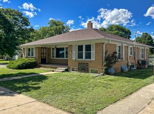 118 W 3rd St, Beloit, KS 67420