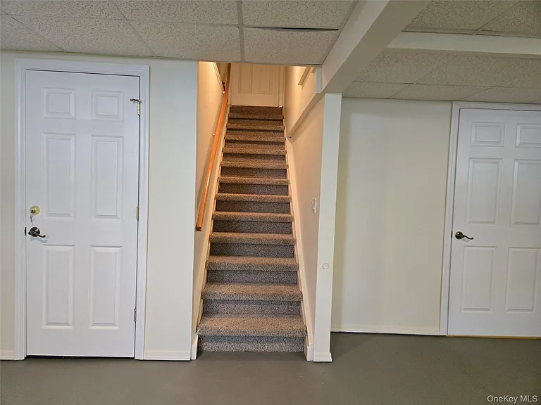 2758 N Cedar Ave — Photo 21